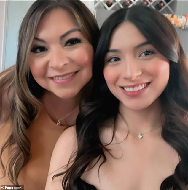 104369817-15353785-Police_do_not